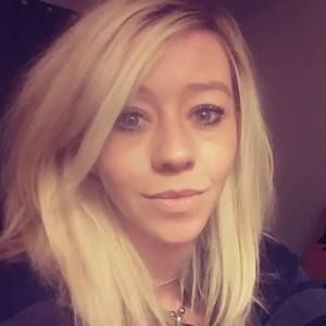 Meet your Posher, Lauren m.